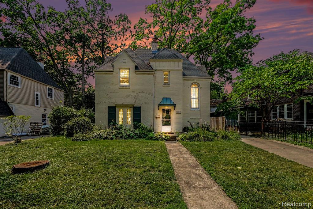 1316 Beard Street, Flint, MI 48503