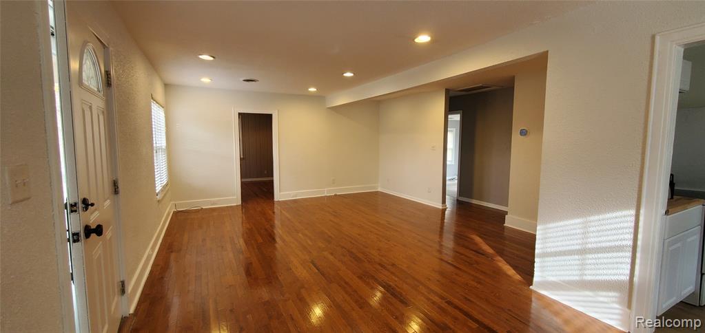 910 N Gulley Road, Dearborn, MI 48128 — Photo 10