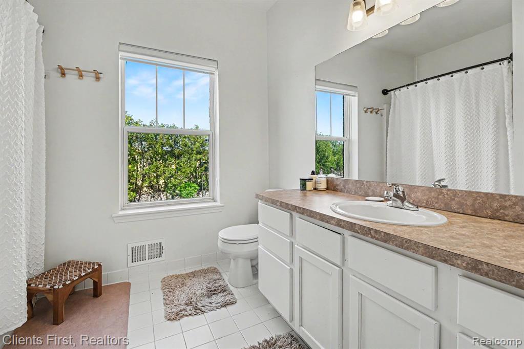 41639 Tera Lane, Novi, MI — Photo 20