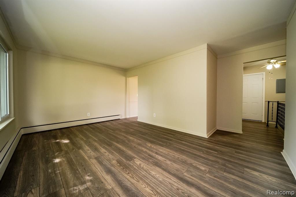 46269 HULING Street, Shelby Twp, MI 48317 — Photo 20