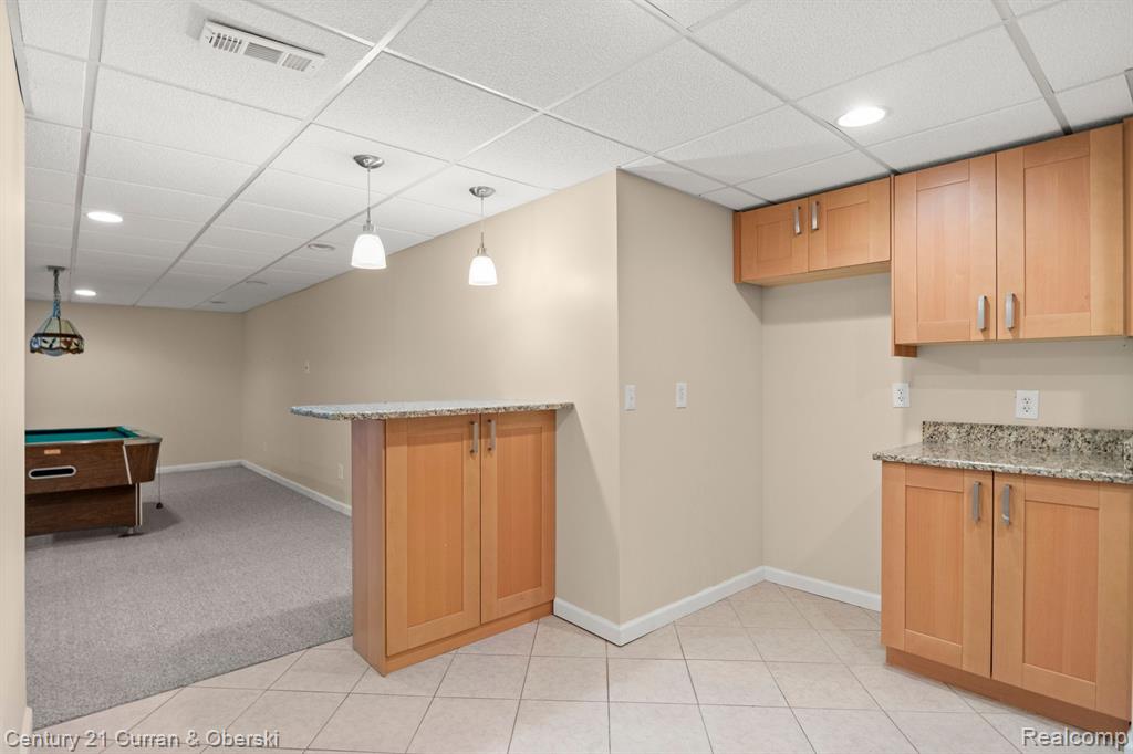 41665 CHARLESTON Lane, Novi, MI 48377 — Photo 43