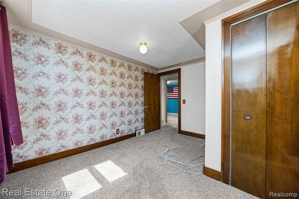 4058 Lomley Avenue, Waterford, MI 48329 — Photo 21