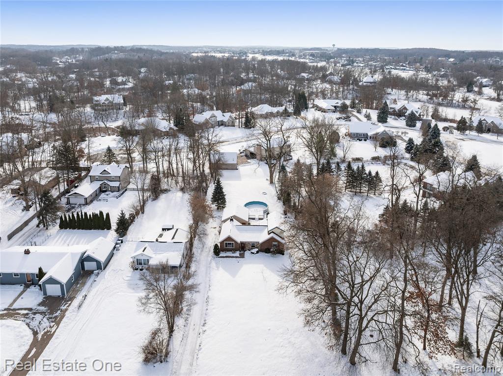 8202 Hyne Road, Brighton, MI 48114 — Photo 24