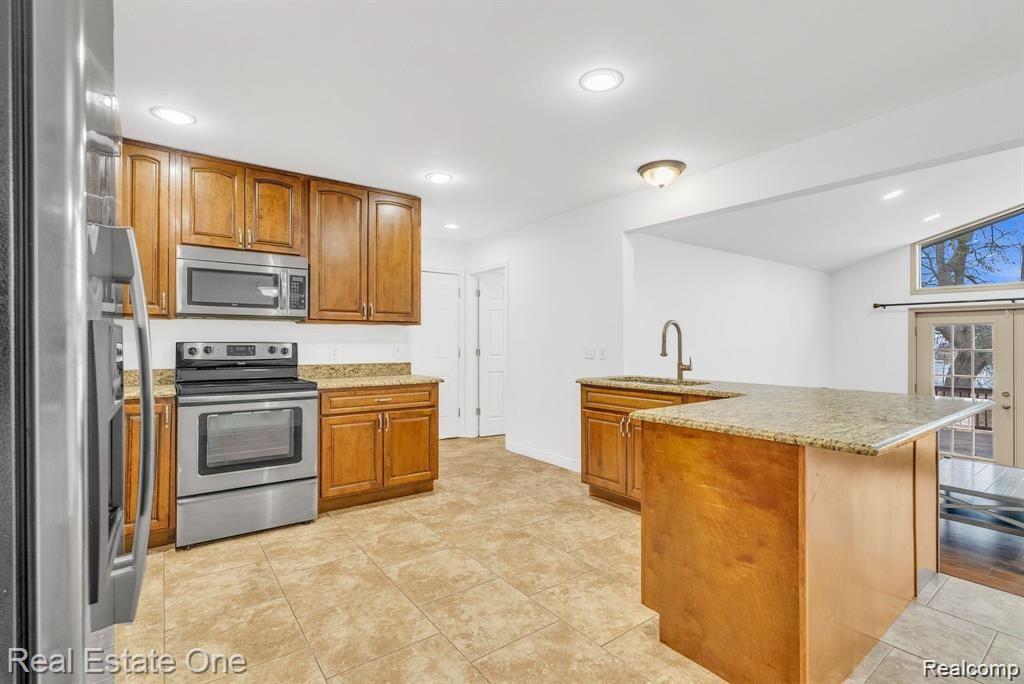 50500 Card Road, Macomb, MI 48044 — Photo 9