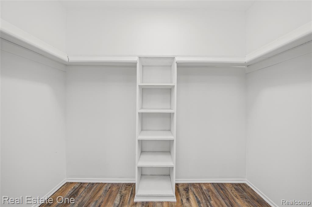 32363 Olde Franklin Drive, Farmington, MI, 48334