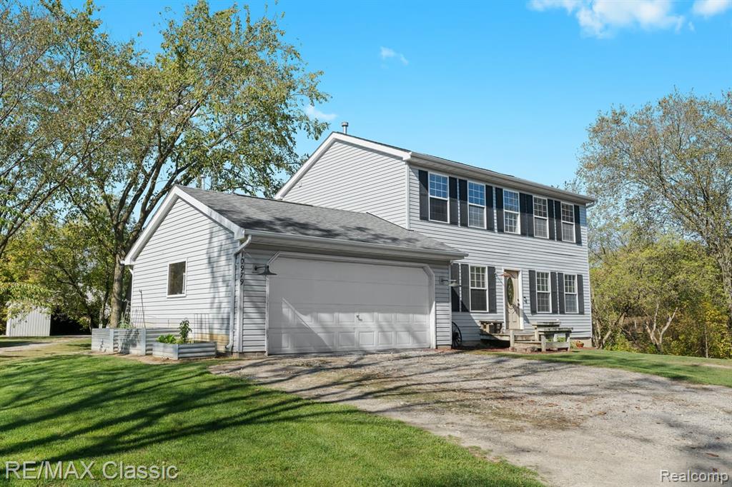 10979 Milford Road, Holly, MI 48442 — Photo 2