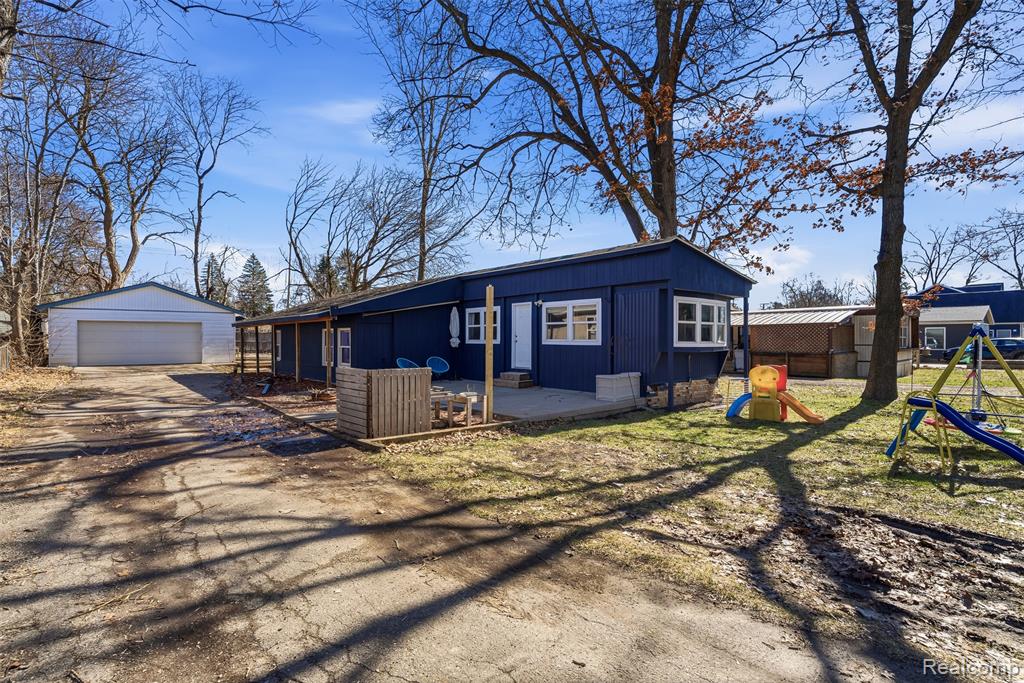 2687 Brad Place, Brighton, MI 48114 — Photo 2