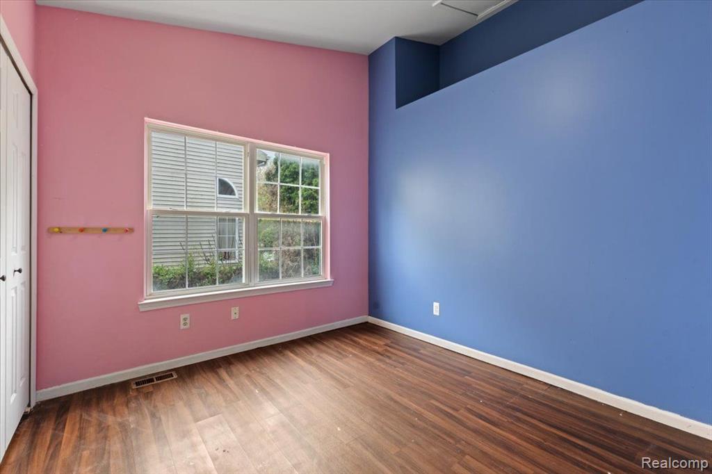 7102 MISSION HILLS Drive, Ypsilanti, MI 48197 — Photo 19