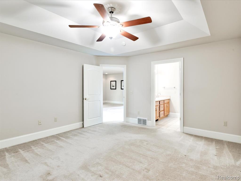 3084 Aberdeen Court, Port Huron, MI 48060 — Photo 14