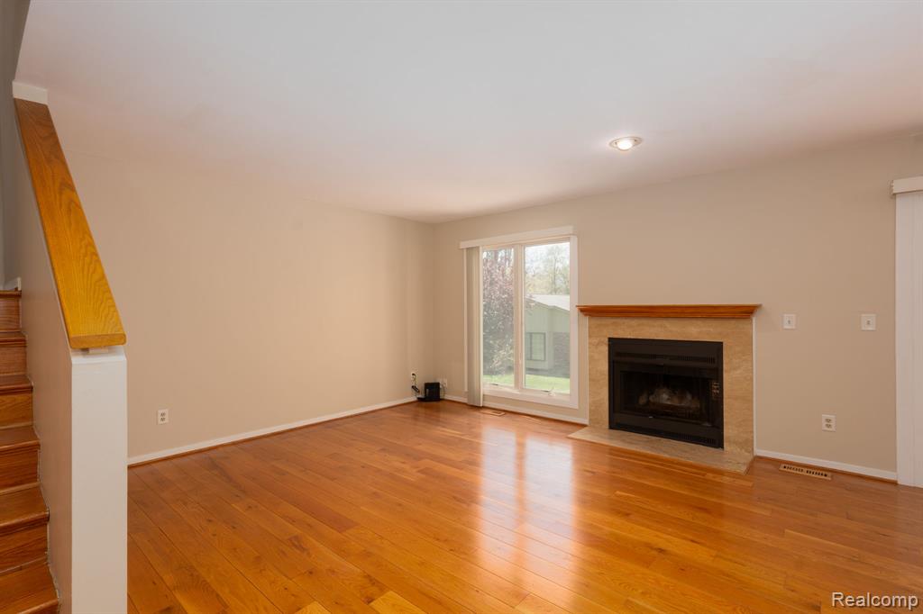 4343 Foxpointe Drive, West Bloomfield, MI 48323 — Photo 14