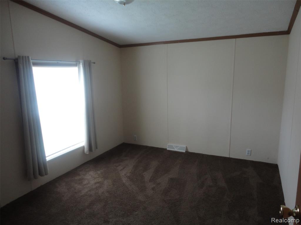 13463 Pear Street, Carleton, MI 48117 — Photo 25