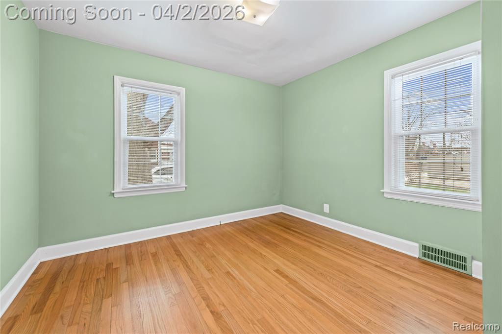 2305 Vinewood Street, Wyandotte, MI 48192 — Photo 8