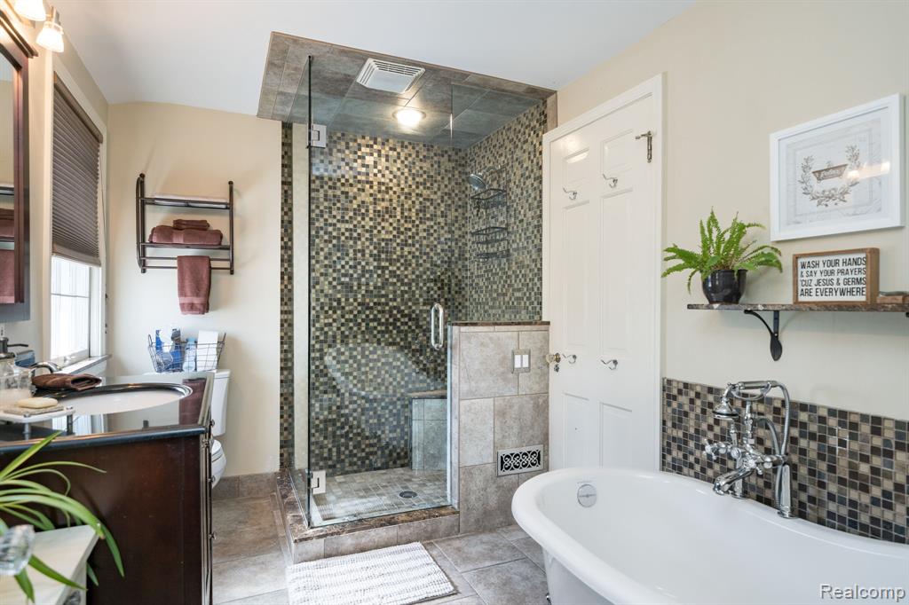 28090 Sunset Boulevard W, Lathrup Village, MI 48076 — Photo 23