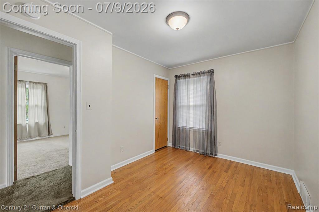 6999 Fenton Street, Dearborn Heights, MI 48127 — Photo 21