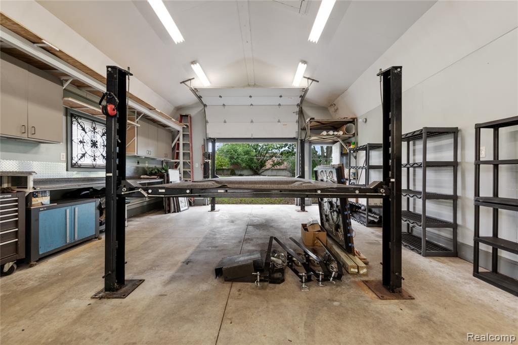 14962 Beatrice Street, Livonia, MI, 48154