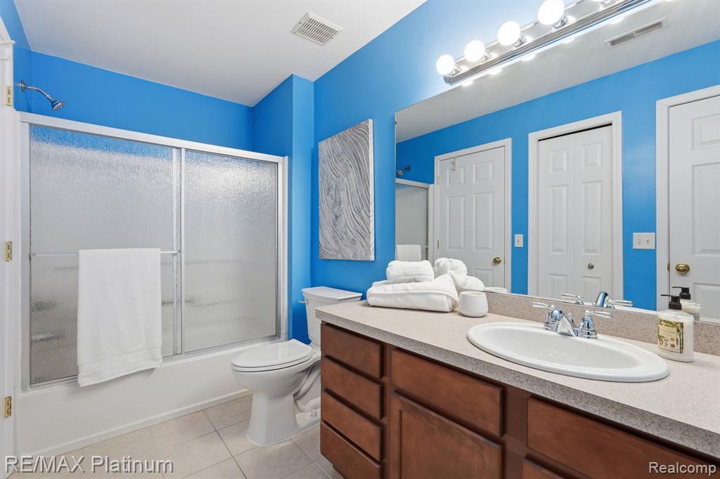 556 Olde English Circle, 94, Howell, MI 48855 — Photo 10