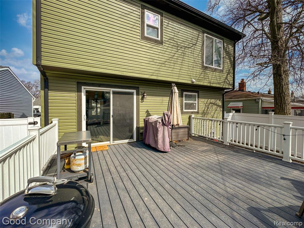 568 E Coy Avenue, Hazel Park, MI 48030 — Photo 26