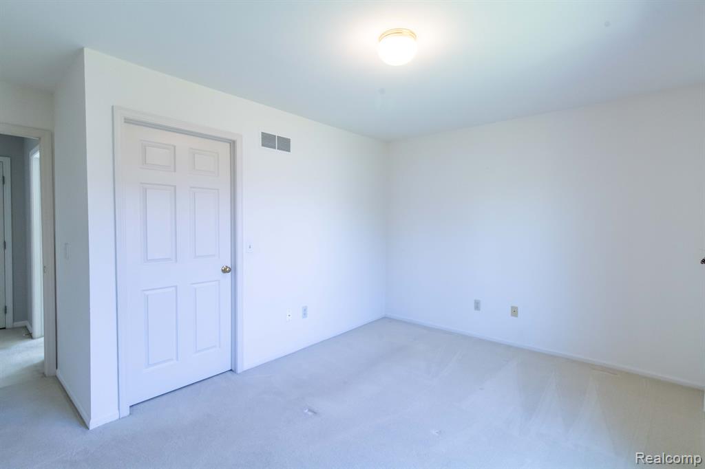 42852 SANDSTONE Drive, Novi, MI 48377 — Photo 22