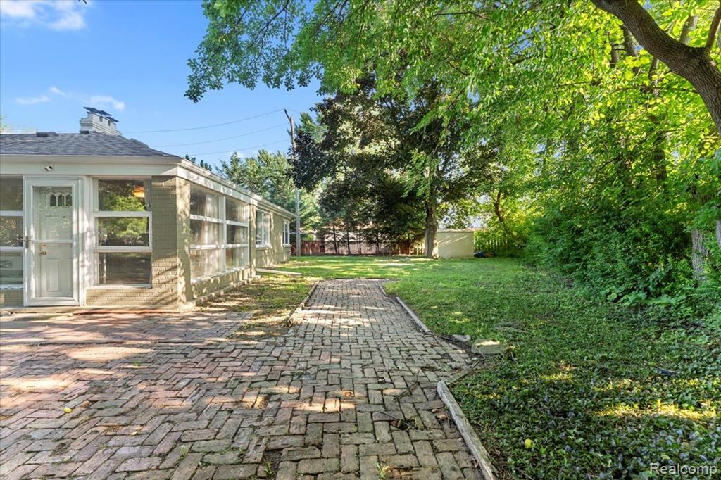 9036 Reeck Road, Allen Park, MI 48101 — Photo 21