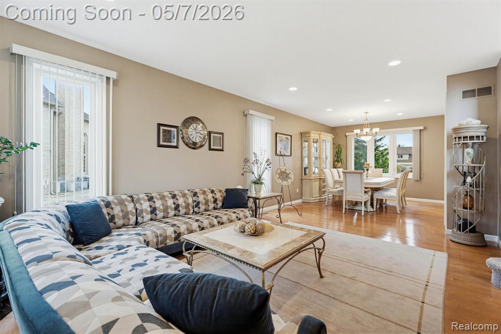 43376 Chester Drive, Sterling Heights, MI 48314 — Photo 17