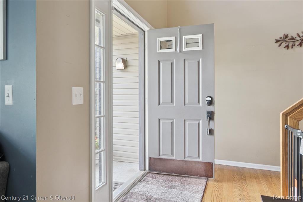 4025 Forest Edge Drive, Commerce Twp, MI 48382 — Photo 6