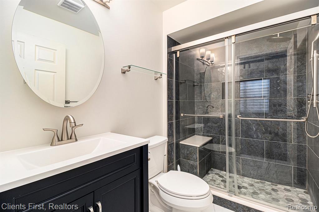 4215 Schaefer Road, Dearborn, MI 48126 — Photo 14