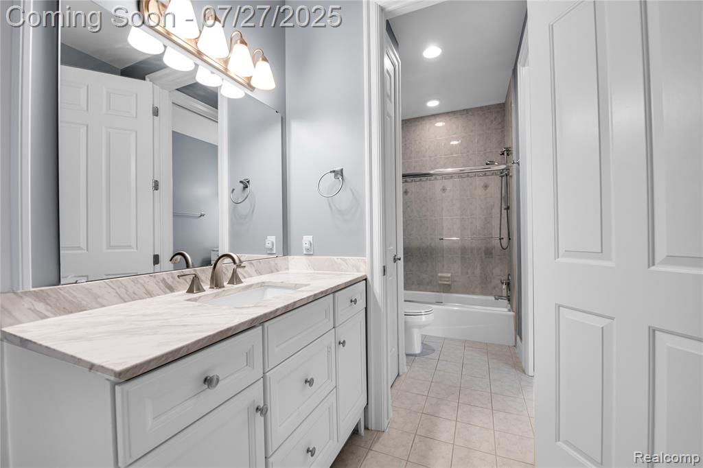 736 Inverness, Highland, MI — Photo 15
