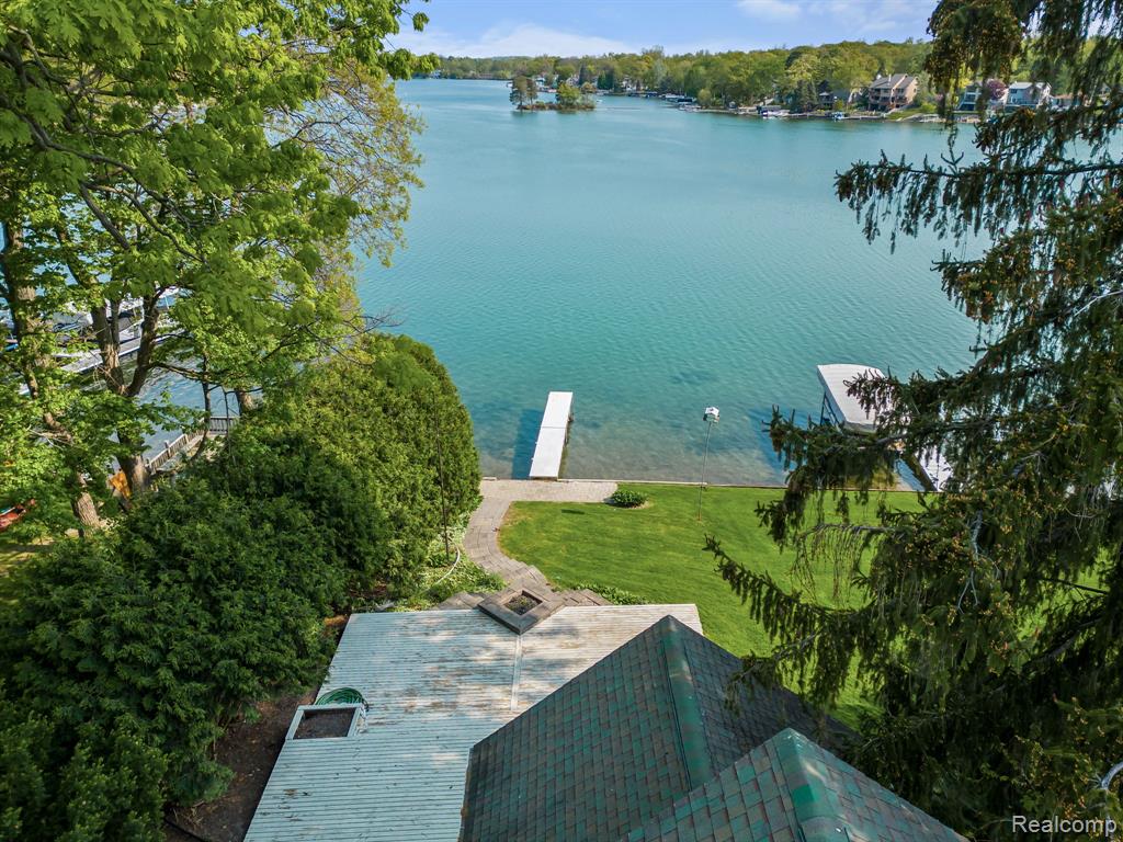 7028 Terrell Street, Waterford, MI — Photo 4