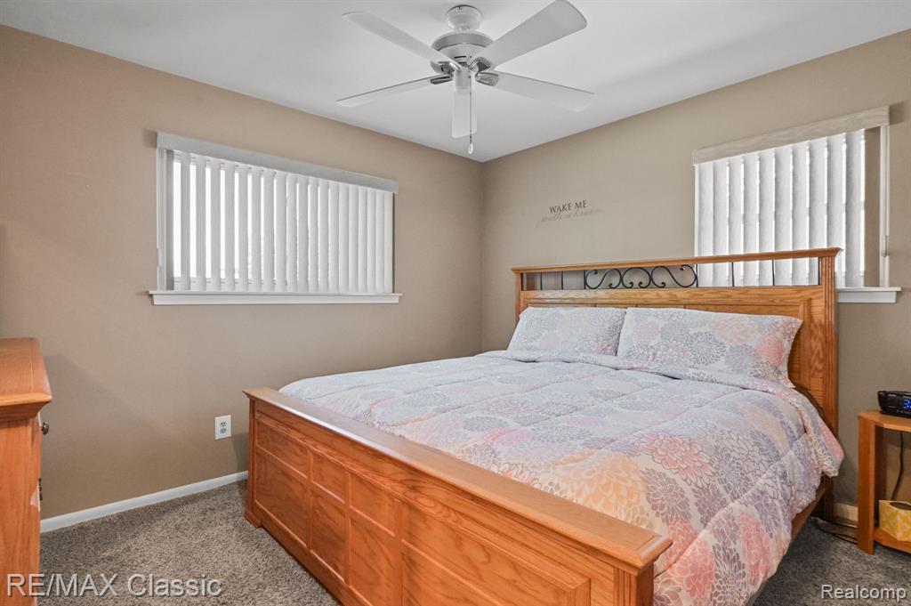 6900 CRESTWOOD Street, Dearborn Heights, MI 48127 — Photo 19