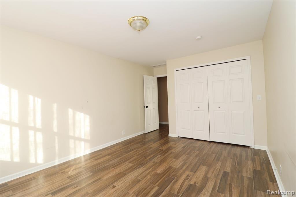 5302 ROYAL VALE Lane, Dearborn, MI 48126 — Photo 29
