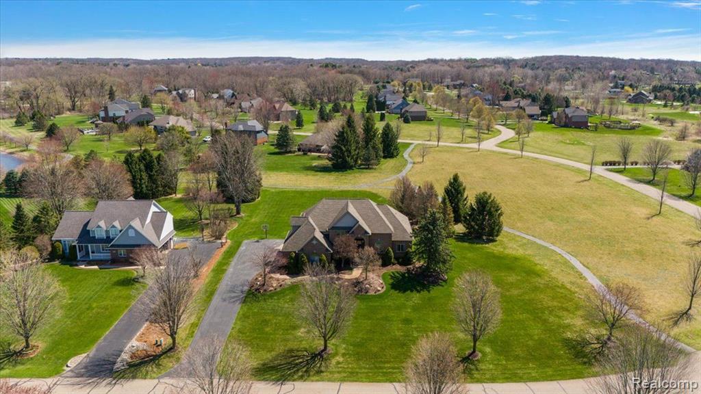 8449 S SHORE Drive, Clarkston, MI 48348 — Photo 57
