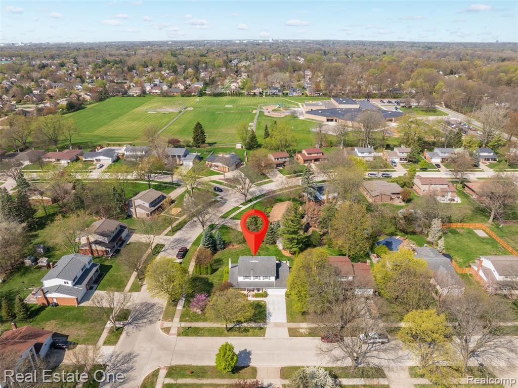 5345 Patterson Drive, Troy, MI 48085 — Photo 35