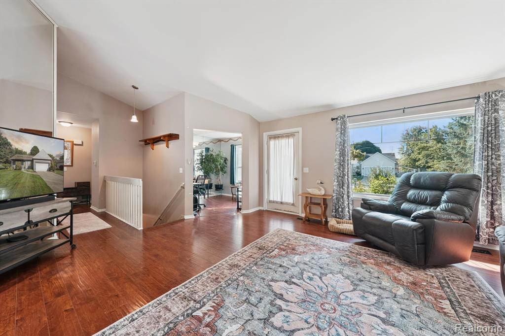 6358 Windham Place, Grand Blanc, MI 48439 — Photo 9