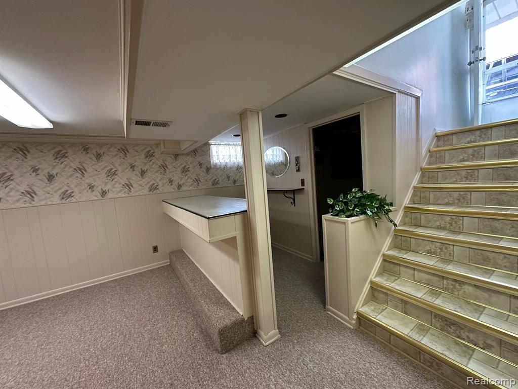 431 N DENWOOD Street, Dearborn, MI 48128 — Photo 11
