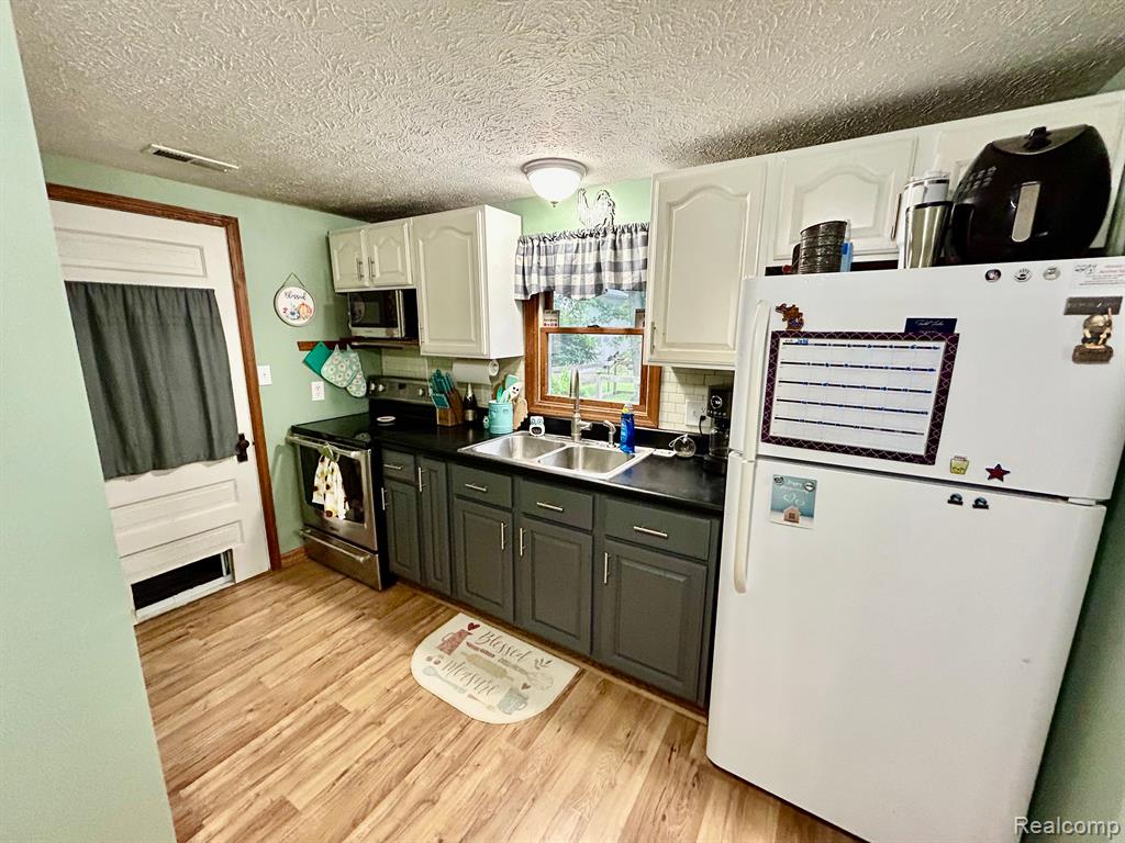 314 Mechanic Street, Stockbridge, MI 49285 — Photo 4