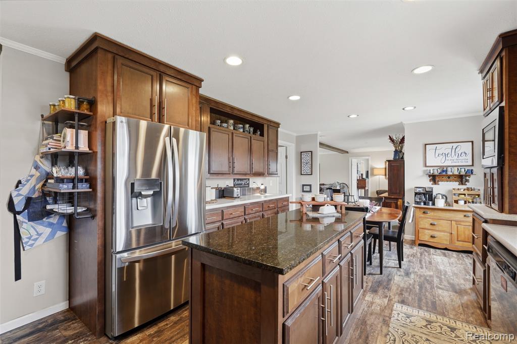11197 Dogwood Court, South Lyon, MI 48178 — Photo 6