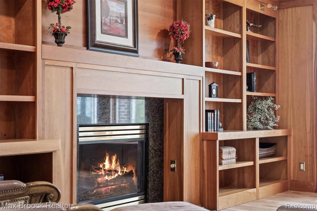 398 Shrewsbury Drive, Clarkston, MI 48348 — Photo 29