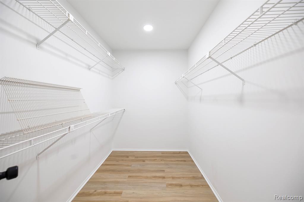 36988 Dartmoor Drive, Farmington Hills, MI 48331 — Photo 13
