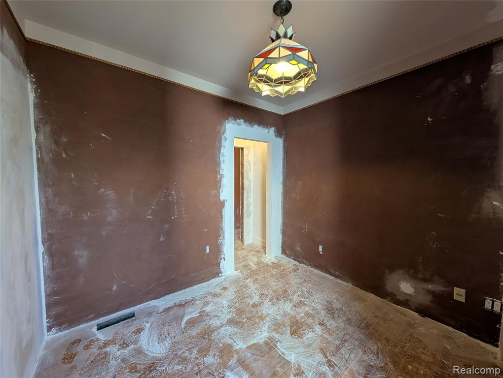 909 Hilldale Drive, Royal Oak, MI 48067 — Photo 15