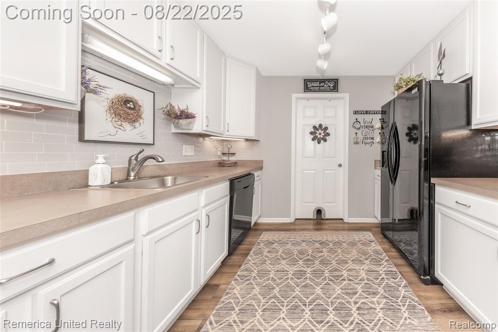 1146 Rial Lake Drive, Howell, MI 48843 — Photo 25