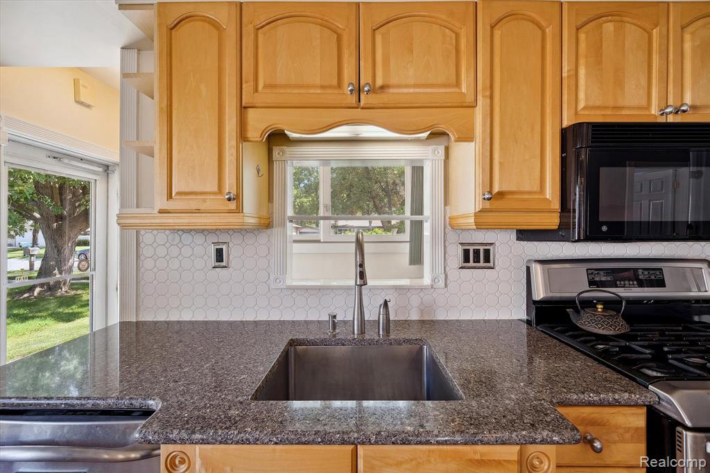 50293 PEGGY Lane, Chesterfield, MI 48047 — Photo 15