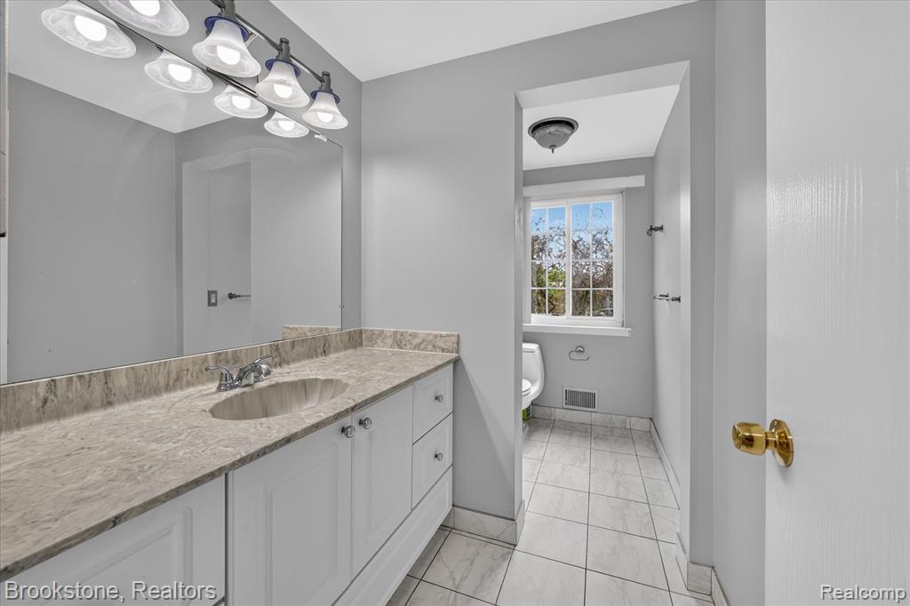 39795 Waldorf Drive, Clinton Twp, MI 48038 — Photo 20