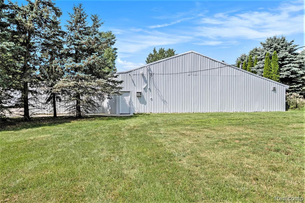 8327 Wiggins, Howell, MI 48855 — Photo 24