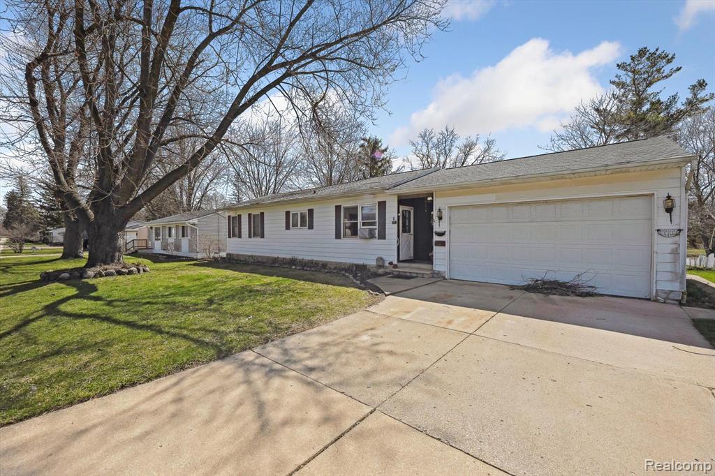 432 E FRANK Street, Fowlerville, MI 48836 — Photo 8
