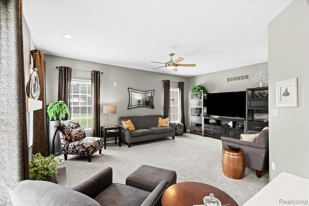 1077 Polo Drive, South Lyon, MI 48178 — Photo 17