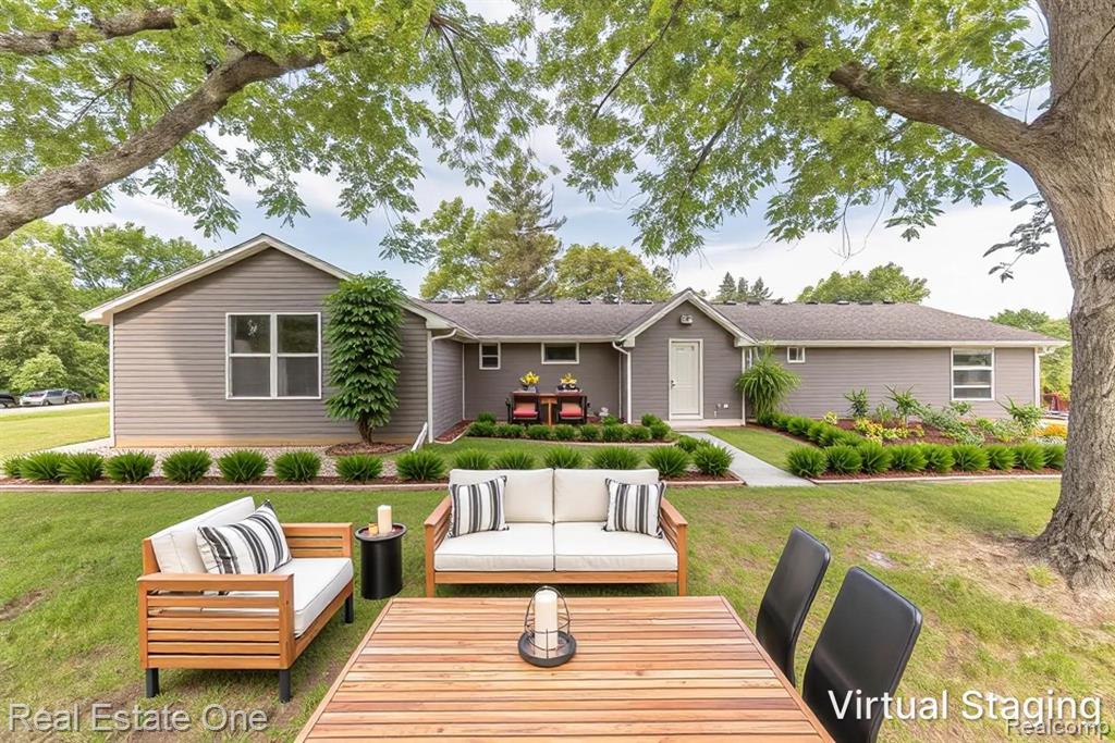 912 N Wixom Road, Wixom, MI 48393 — Photo 40