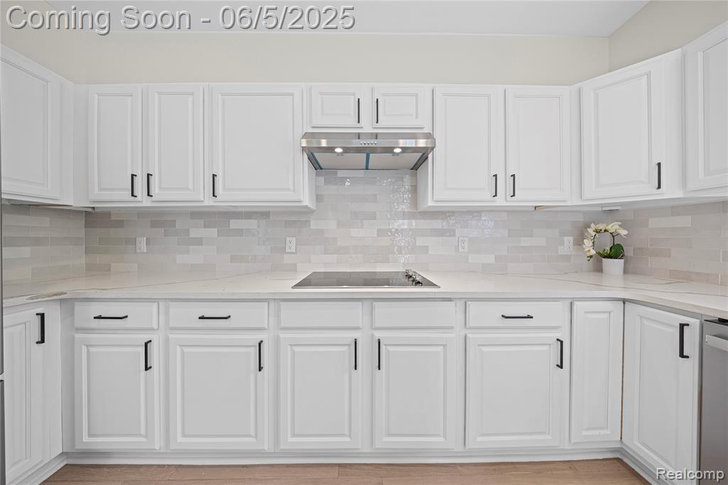 4610 Woodbine Circle, West Bloomfield, MI 48323 — Photo 14
