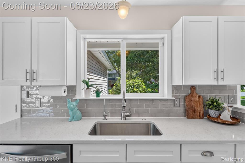 895 Fairway Trails Drive, Brighton, MI 48116 — Photo 11
