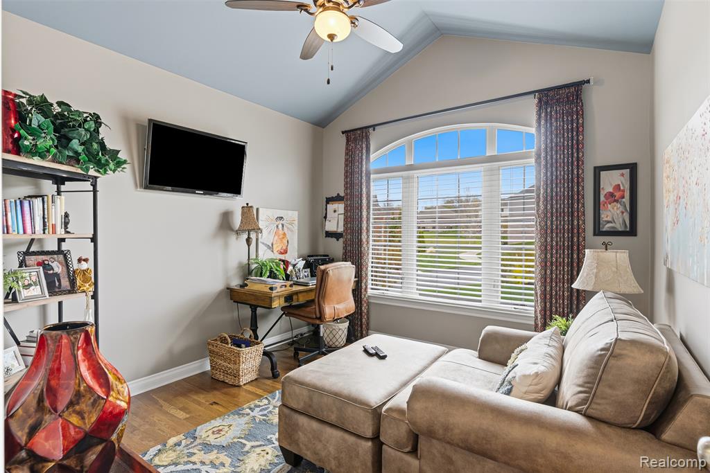 660 Willow Lake Court, Oxford, MI 48371 — Photo 9