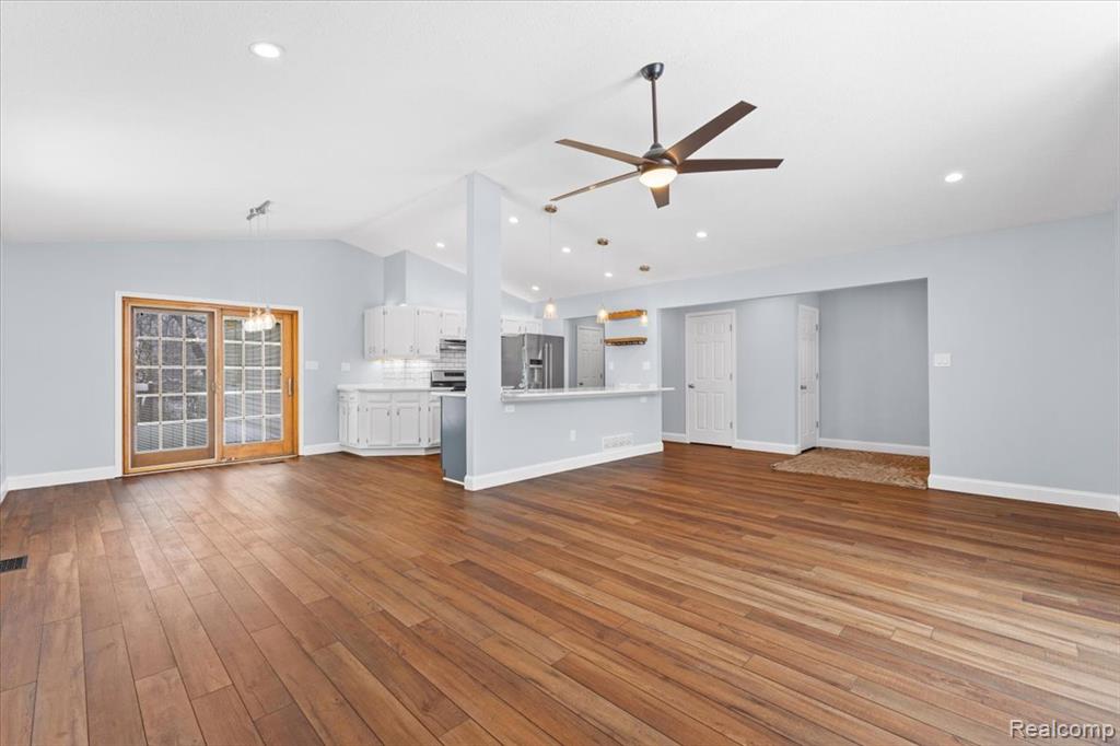 870 Alpine Drive, Brighton, MI 48116 — Photo 7